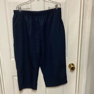 Navy blue 16 Capri